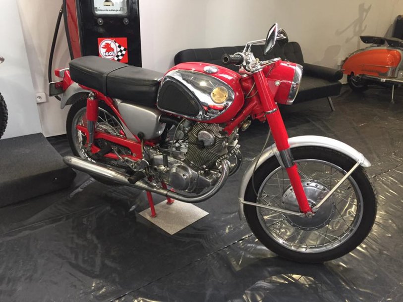 Rouler en deux roues avec Mondoto Motos Vintage 70's à Marseille